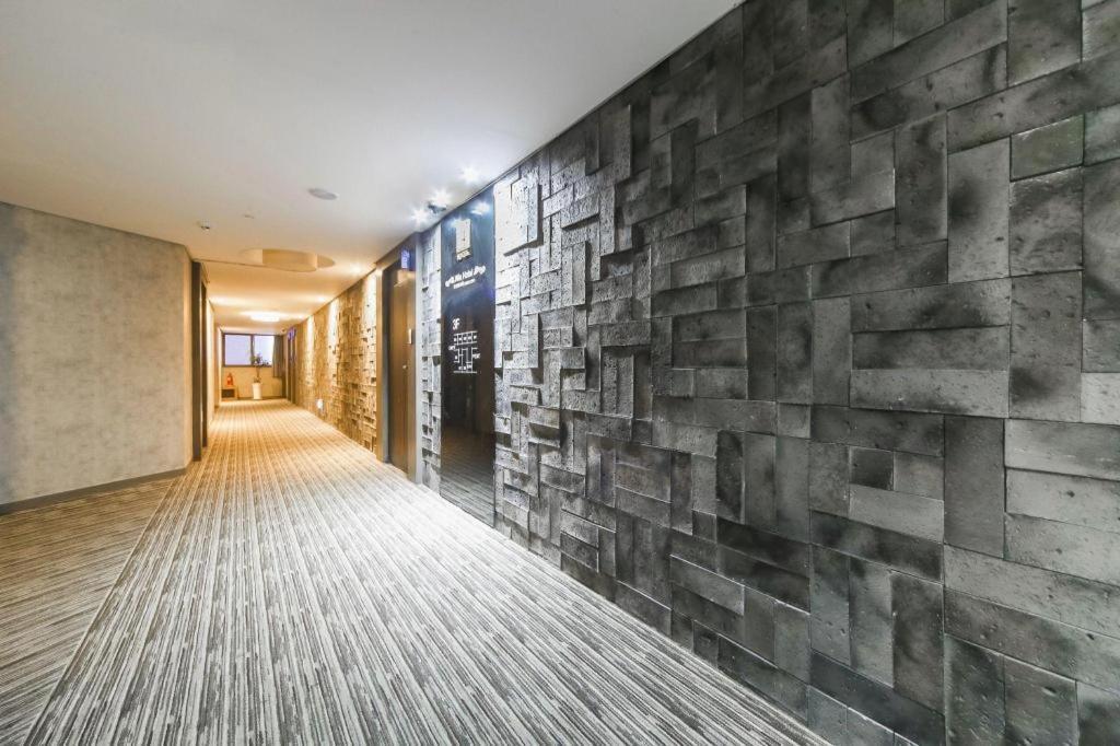 Geoje Win Hotel Exterior photo
