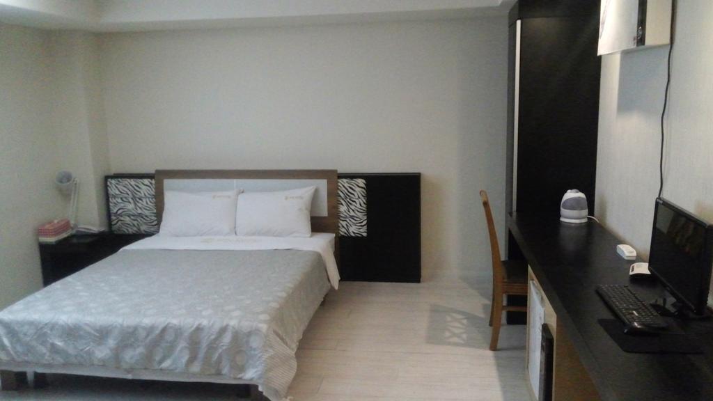 Geoje Win Hotel Room photo
